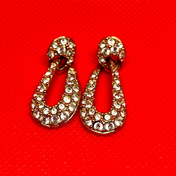 Swarovski Crystal Dangling Post Earrings Gold Plated Swan Stamp EUC - Picture 8 of 13